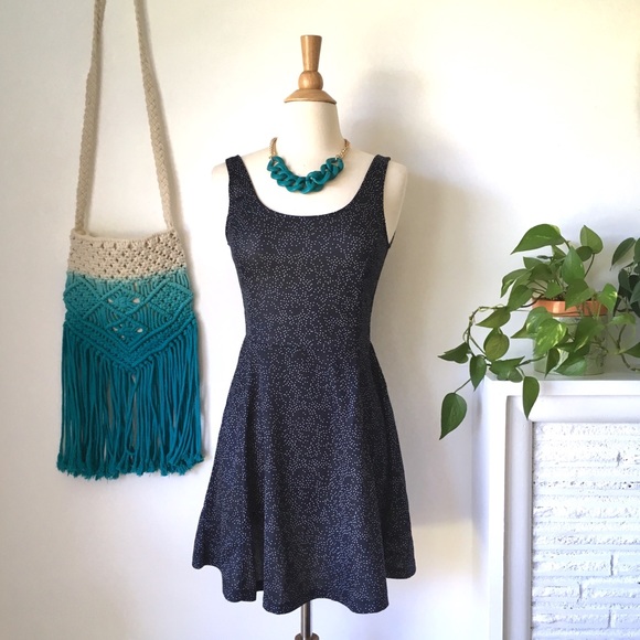 H&M Dresses & Skirts - H&M dotted skater dress